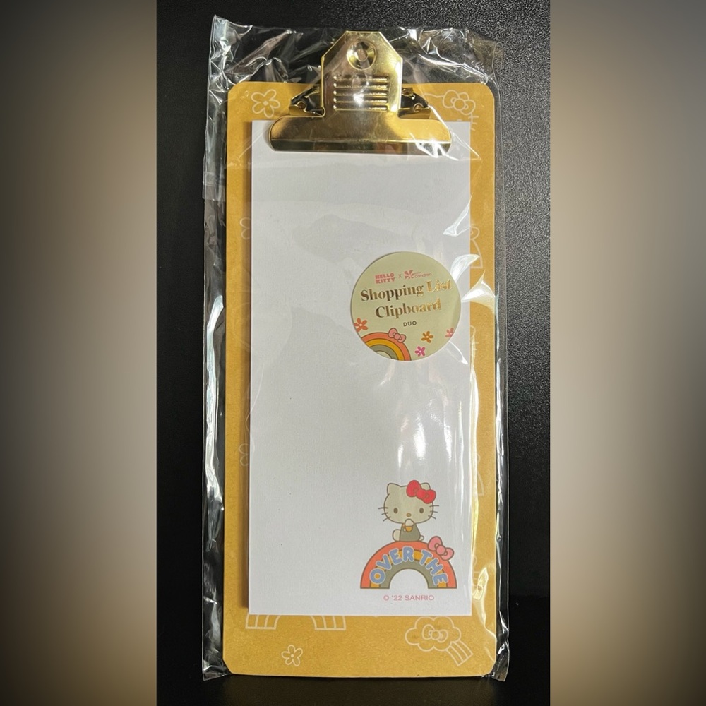NEW Hello Kitty Sanrio Clipboard and Note Pad Shopping List